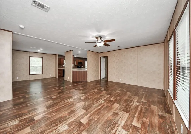 Photo 3 of Sale Pending at 24698 Country Oaks Blvd, Montgomery, TX 77316 | MLS# 1031626 | Listing updated on 2026-08-11