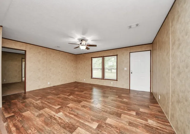 Photo 4 of Sale Pending at 24698 Country Oaks Blvd, Montgomery, TX 77316 | MLS# 1031626 | Listing updated on 2026-08-11