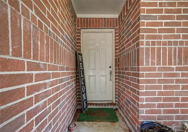 3rd image of 18406 Dinner Creek Dr, Katy, TX 77449 | MLS# 50276560