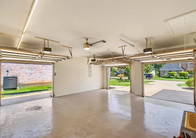 Photo 3 of Single family home for sale at 54 S Wind Dr, Montgomery, TX 77356 | MLS# 61397909 | Listing updated on 2026-09-08