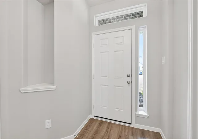 5th image of 2123 Spring Hollow Dr, Baytown, TX 77521 | MLS# 88753565