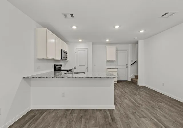 5th image of 11938 Detar Ct, Willis, TX 77378 | MLS# 985027
