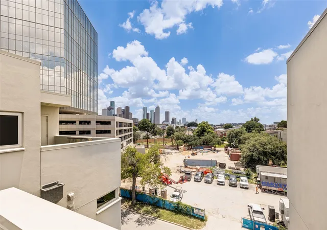 2nd image of 608 Stanford St #A, Houston, TX 77019 | MLS# 21594367
