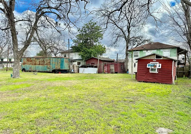 Photo 4 of Land for sale at 4408 Yale St, Houston, TX 77018 | MLS# 31340021 | Listing updated on 2026-05-05
