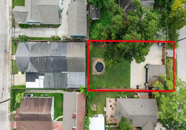 2nd image of 5221 Mccormick St, Houston, TX 77023 | MLS# 11091213