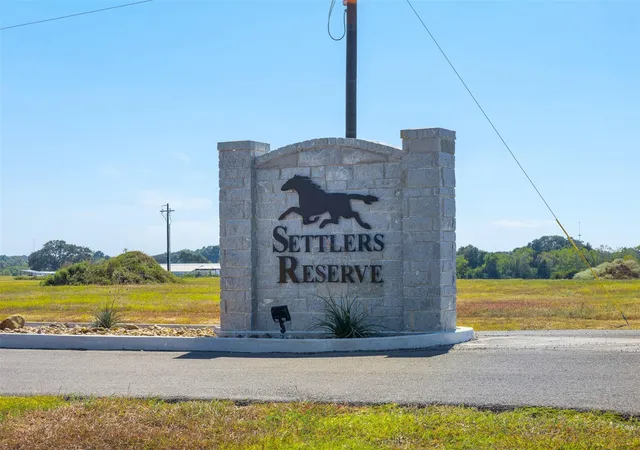 Land for sale at 420 Ridgeview Dr, Cat Spring, TX 78933 | MLS# 95133709