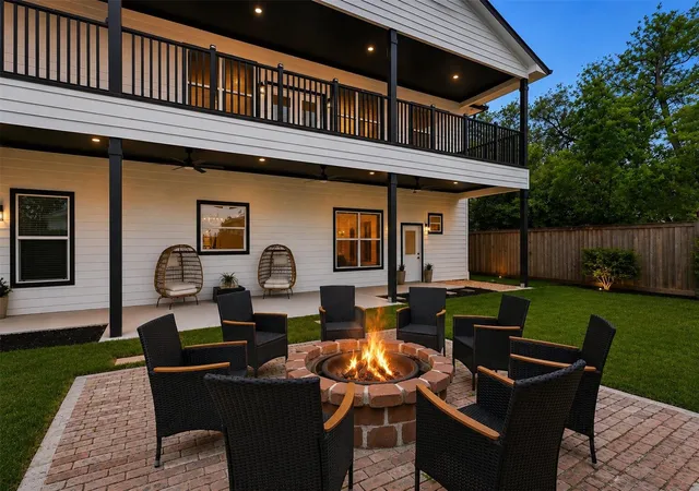 3rd image of 8006 Longridge Dr, Houston, TX 77055 | MLS# 10583005