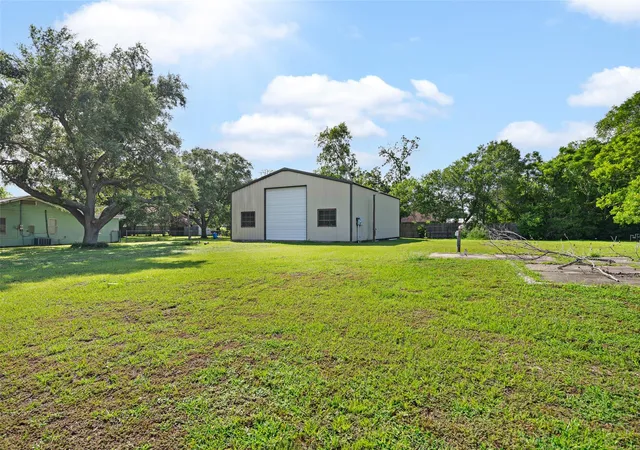 Homes for sale in Edna, TX | 506 Pear St, Edna, TX 77957 | MLS# 6076193