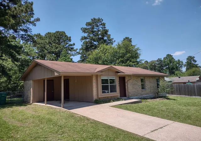 Homes for sale in Willis, TX | 102 Libby Cir, Willis, TX 77378 | MLS# 3190812