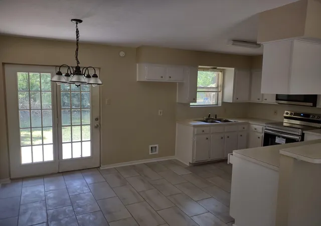 Homes for sale in Willis, TX | 102 Libby Cir, Willis, TX 77378 | MLS# 3190812