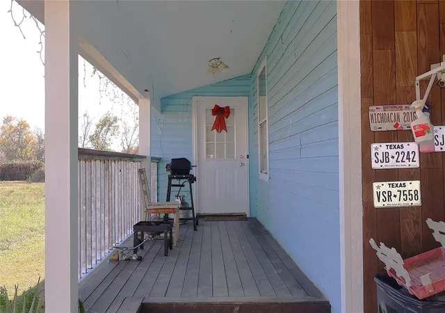 Photo 3 of Single family home for sale at 634 S Paloma Dr, Rosharon, TX 77583 | MLS# 95742538 | Listing updated on 2026-04-30