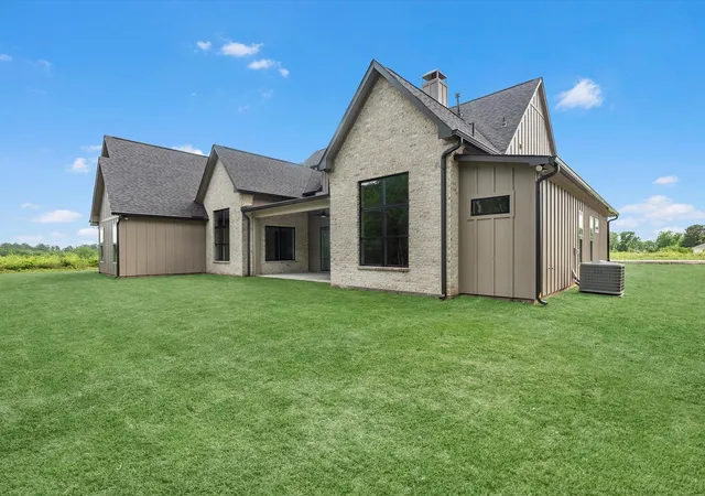 Photo 2 of Single family home for sale at 10039 Lakeside Oaks Dr, Plantersville, TX 77363 | MLS# 12612876 | Listing updated on 2026-09-03