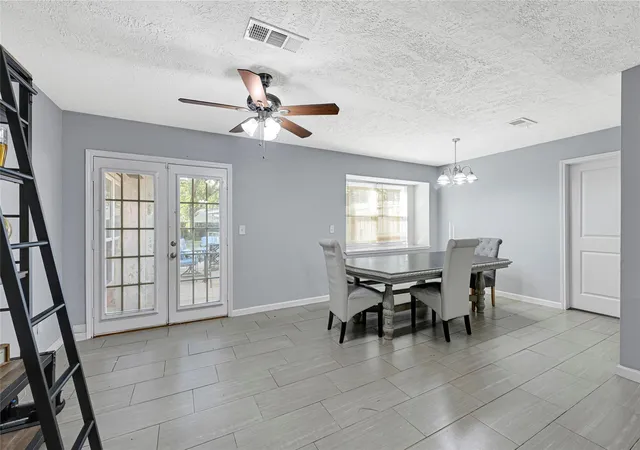Homes for sale in Friendswood, TX | 5343 Royal Pkwy, Friendswood, TX 77546 | MLS# 7517773