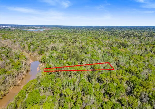 Photo 2 of Land for sale at 00 & 000 Redbud Dr, Conroe, TX 77302 | MLS# 28036118 | Listing updated on 2026-05-21