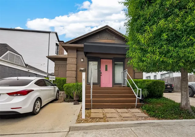 Photo 3 of Single family home for sale at 1204 W Gray St, Houston, TX 77019 | MLS# 86362232 | Listing updated on 2026-08-02