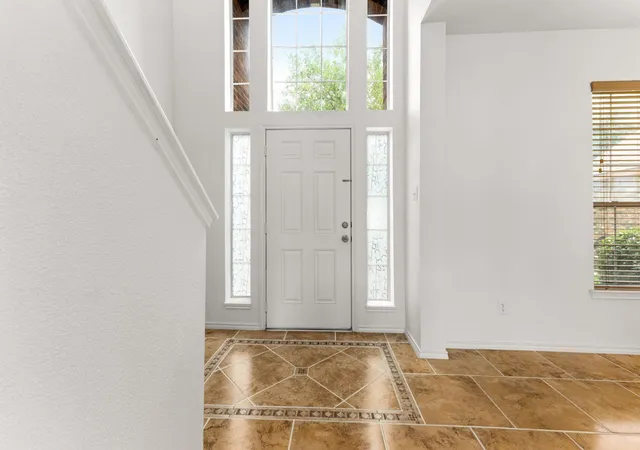 Photo 4 of Single family home for sale at 9302 Tracelawn Ct, Humble, TX 77396 | MLS# 26210213 | Listing updated on 2026-06-24