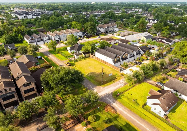 Photo 3 of Land for sale at 4420 Ashland St, Houston, TX 77018 | MLS# 56642424 | Listing updated on 2026-09-03