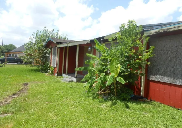 Photo 3 of Land for sale at 1118 Elberta St, Houston, TX 77051 | MLS# 41622835 | Listing updated on 2025-12-25