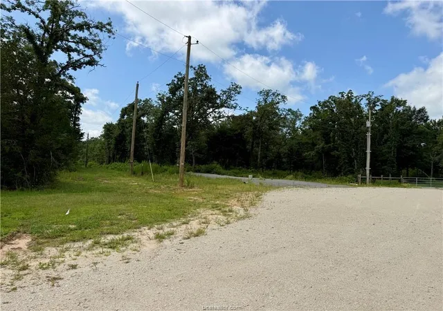 Homes for sale in Marquez, TX | 6353 Pr 3443, Marquez, TX 77865 | MLS# 66797392
