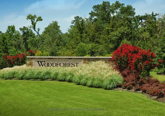Photo 4 of Townhouse for sale at 308 Fields Ln, Montgomery, TX 77316 | MLS# 17744582 | Listing updated on 2026-09-13