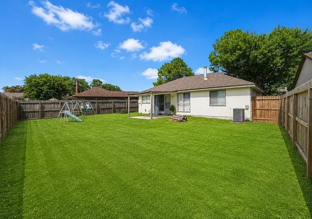 Homes for sale in Baytown, TX | 7819 Breda Dr, Baytown, TX 77521 | MLS# 91354313