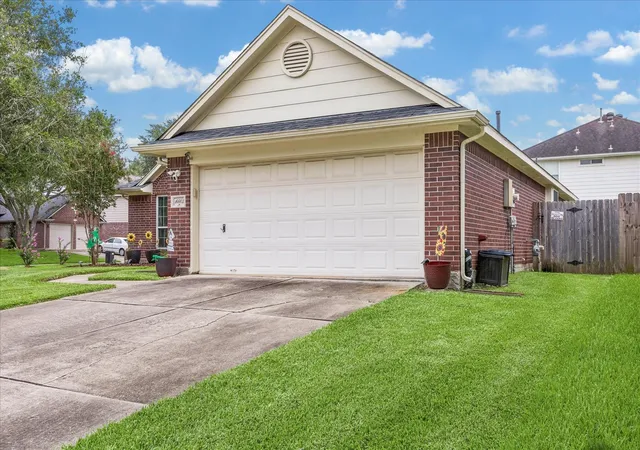 Homes for sale in Friendswood, TX | 16603 Lighthouse View Dr Nw, Friendswood, TX 77546 | MLS# 68942303