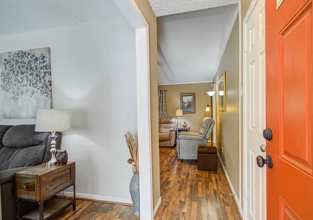 Photo 3 of Sale Pending at 1920 Lazy Crk Ln, Pearland, TX 77581 | MLS# 16533635 | Listing updated on 2026-09-20