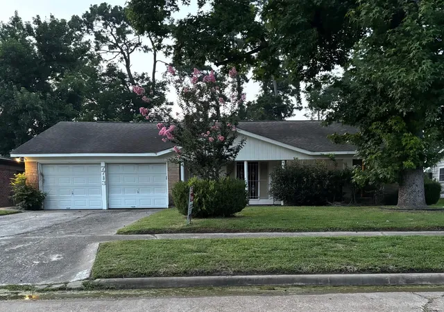 Photo 1 of Single family home for sale at 7713 Cabot St, Houston, TX 77016 | MLS# 2562155 | Listing updated on 2026-08-09