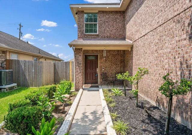 2nd image of 13411 Misty Sands Lane, Houston, TX 77034 | MLS# 59825387