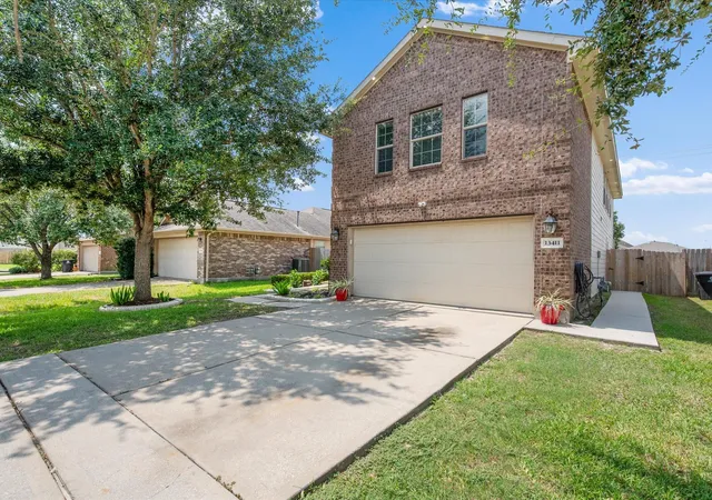 3rd image of 13411 Misty Sands Lane, Houston, TX 77034 | MLS# 59825387