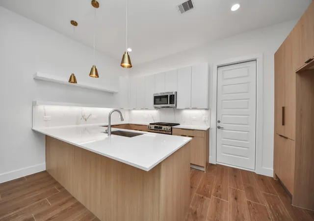 Photo 3 of Single family home for sale at 2216 Via Cami, Houston, TX 77051 | MLS# 3621676 | Listing updated on 2026-09-18