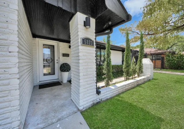 Photo 3 of Single family home for sale at 5823 Mcknight St, Houston, TX 77035 | MLS# 80825952 | Listing updated on 2026-09-16