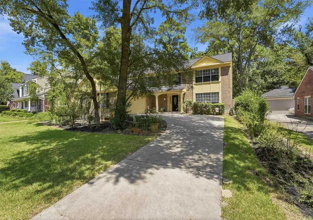 Single family home for sale at 42 Fire Flicker Pl, The Woodlands, TX 77381 | MLS# 53604109