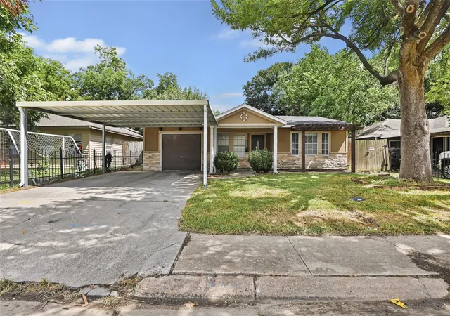 1st image of 2105 Marshall St, Pasadena, TX 77506 | MLS# 95472405