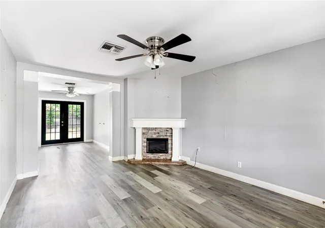 4th image of 2105 Marshall St, Pasadena, TX 77506 | MLS# 95472405
