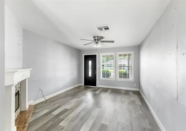 5th image of 2105 Marshall St, Pasadena, TX 77506 | MLS# 95472405