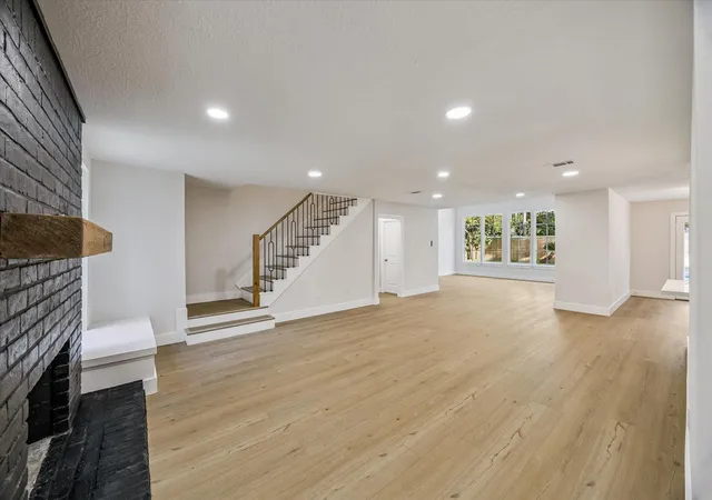 Photo 4 of Single family home for sale at 11947 Fawnview Dr, Houston, TX 77070 | MLS# 39023835 | Listing updated on 2026-09-19
