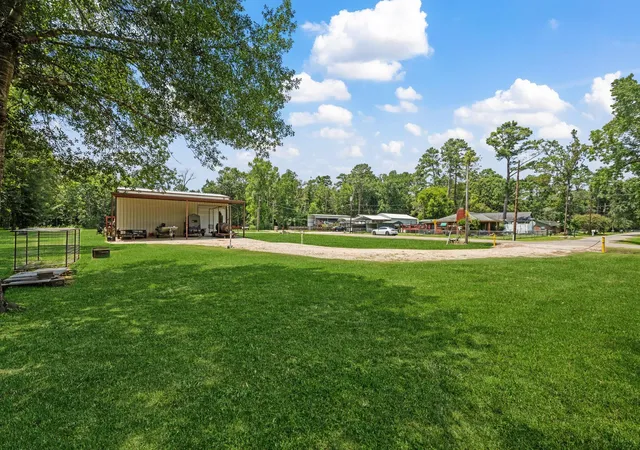 34th image of 3004 Tyler St, Dayton, TX 77535 | MLS# 87201948