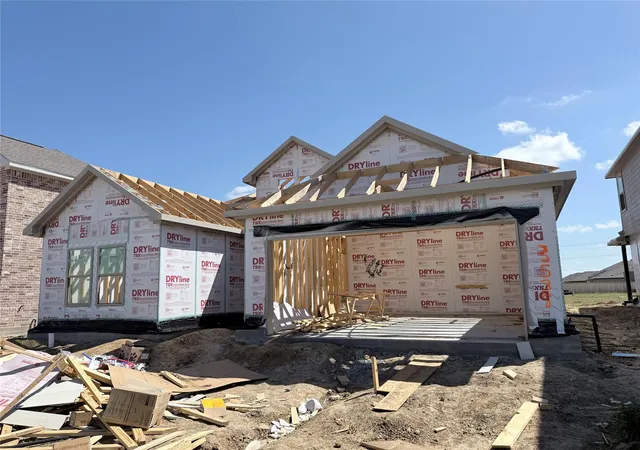 3rd image of 3538 Cardinal Pointe Dr, Angleton, TX 77515 | MLS# 97648416