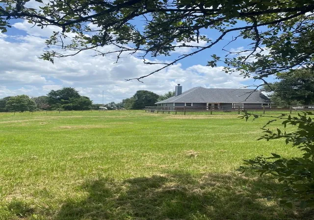 5th image of 10676 Whiterock Rd, Bremond, TX 76629 | MLS# 71830770