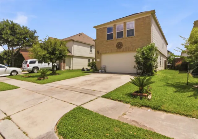 Photo 2 of Single family home for sale at 2819 Magnolia Hl Trl, Houston, TX 77038 | MLS# 91977188 | Listing updated on 2026-06-05