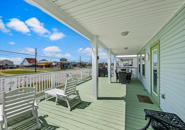 Photo 4 of Single family home for sale at 2927 Blue Water Hwy, Surfside Beach, TX 77541 | MLS# 88893499 | Listing updated on 2026-08-29