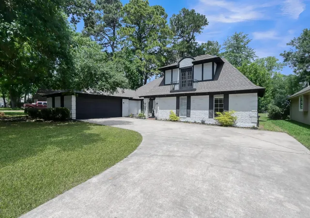 Single family home for sale at 88 April Wind Dr S, Montgomery, TX 77356 | MLS# 12051520 | Listing updated on 2026-05-02