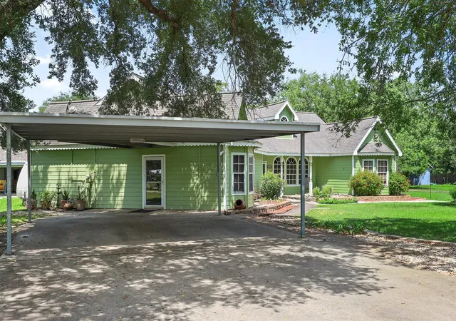 Photo 2 of Sale Pending at 14530 Tallow St, Santa Fe, TX 77517 | MLS# 84741650 | Listing updated on 2026-09-12