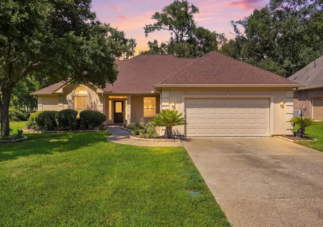 Photo 1 of Single family home for sale at 156 April Waters Dr W, Conroe, TX 77356 | MLS# 48702392 | Listing updated on 2026-09-19