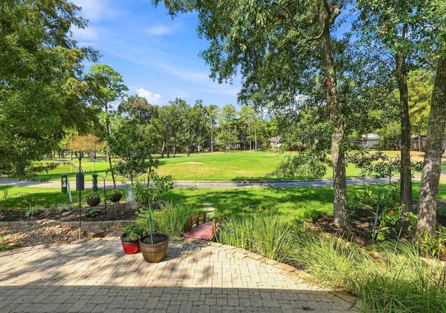 Photo 2 of Single family home for sale at 156 April Waters Dr W, Conroe, TX 77356 | MLS# 48702392 | Listing updated on 2026-09-19