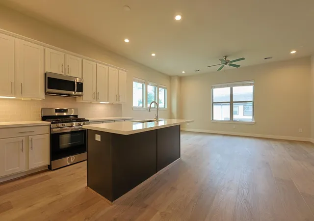 4th image of 9514 Retriever Wy, Houston, TX 77055 | MLS# 8005955