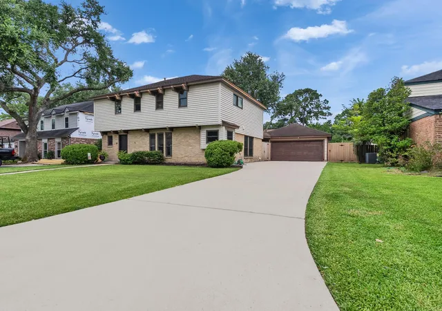 Photo 1 of Sale Pending at 3819 Shipman Ln, Spring, TX 77388 | MLS# 5617208 | Listing updated on 2026-09-09