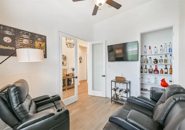 4th image of 12518 Blossom Dr, Tomball, TX 77375 | MLS# 46008592