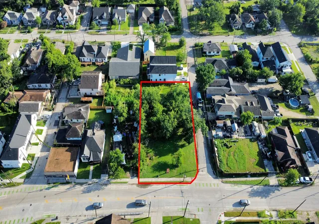 19th image of 2319 Lorraine Street, Houston, TX 77026 | MLS# 65534781